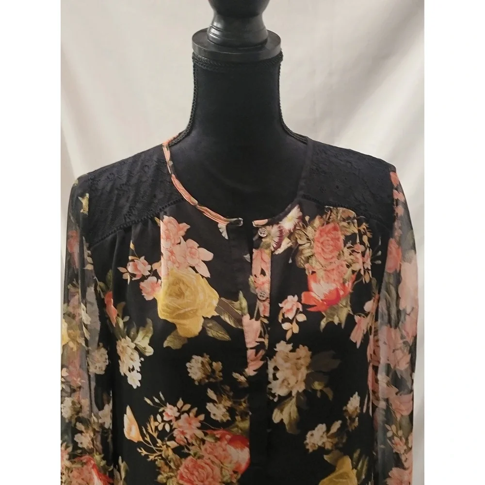 Vince Camuto Floral Lace Yoke Blouse Black Pink Sheer Long Sleeve‎ Top Small